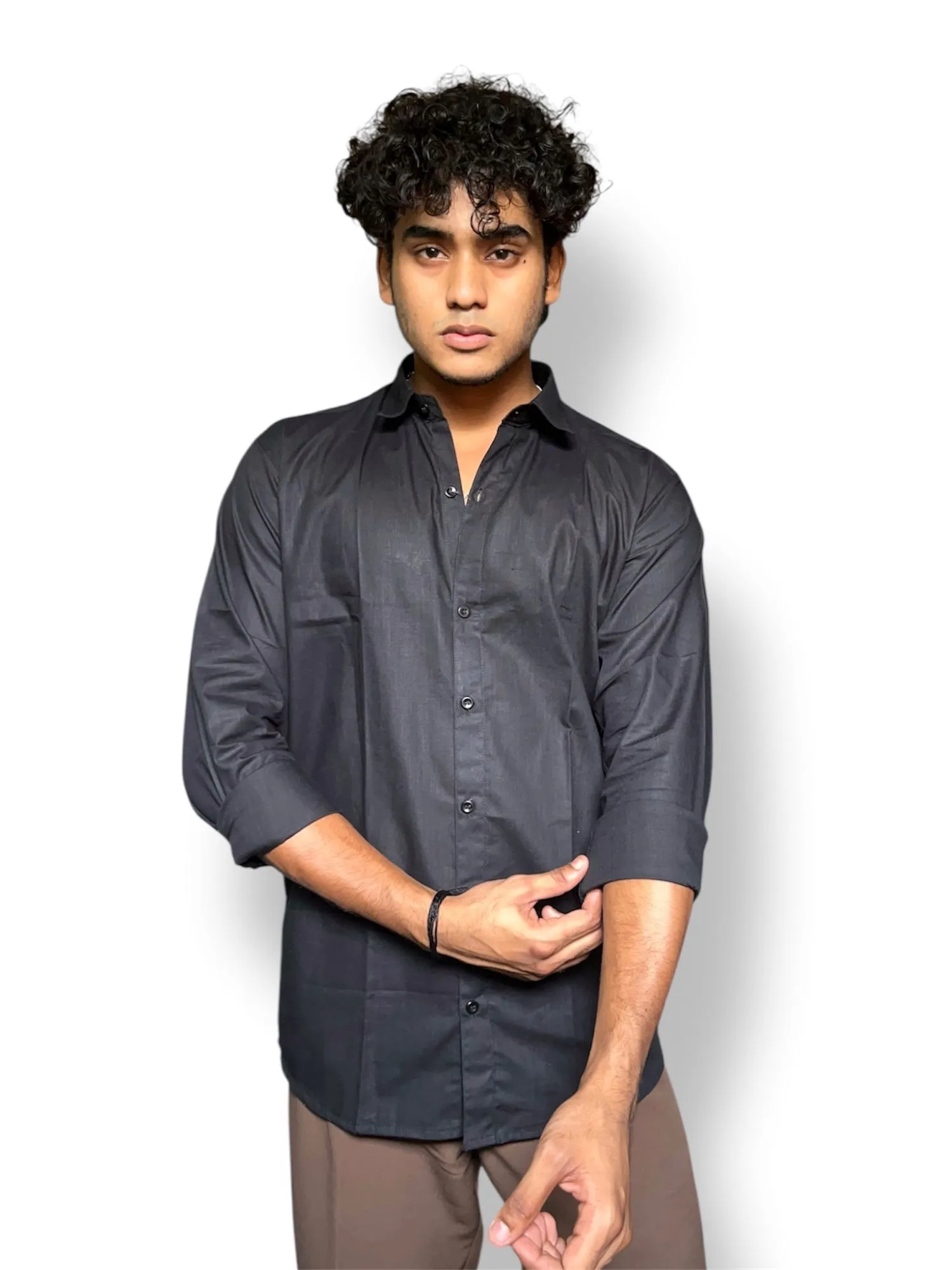 Men black slim fit lenin shirt – clean modern look